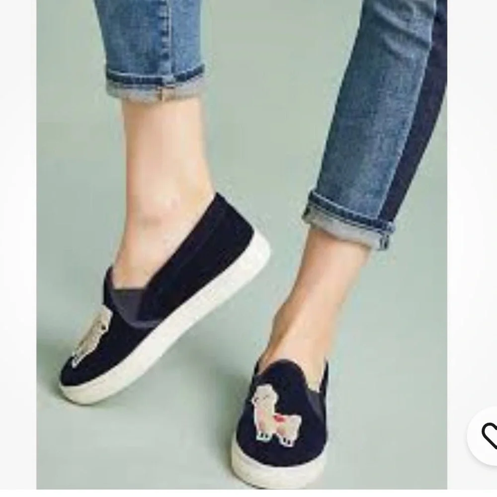 Soludos Velvet Llama Round Toe Slip On Sneakers‎ Navy Blue Women's Size US 8.5